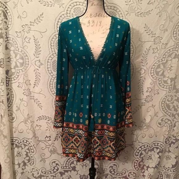 Xhilaration Dresses & Skirts - Bohemian Printed Tunic/Dress in Emerald Green